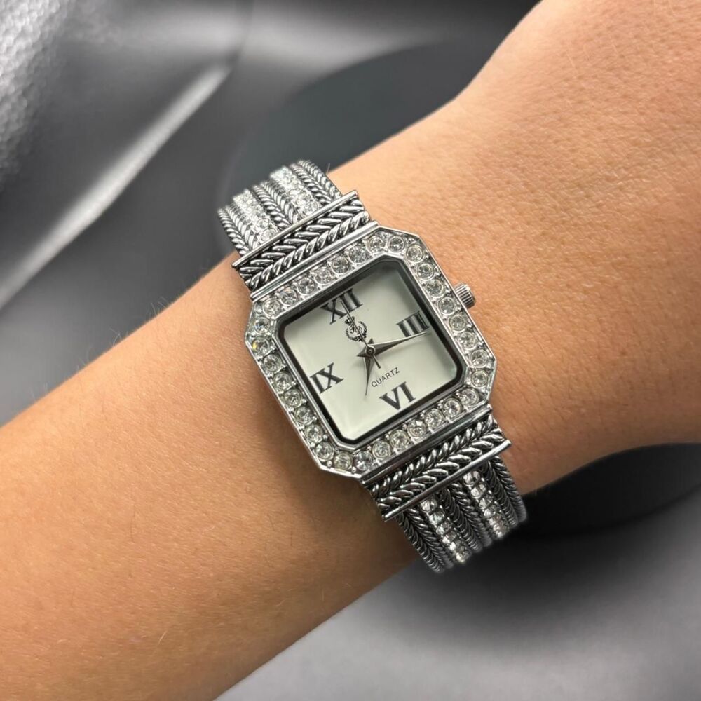 Unbranded Women's multi Watch